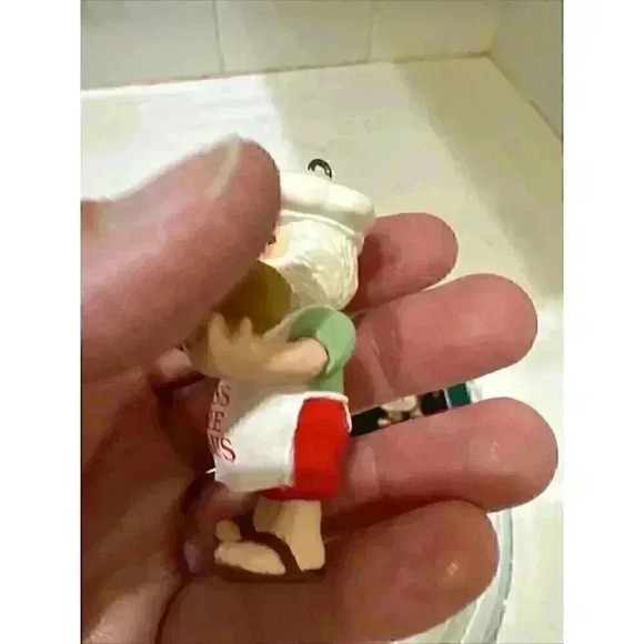 Hallmark Christmas Ornament 1988 Kiss The Claus - Picture 3 of 12